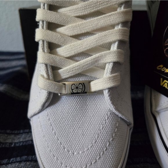 VANS  COBRA KAI SK8-HI Women 5 Miyagi Do LaRusso White canvas NWT 022025 - Picture 7 of 12